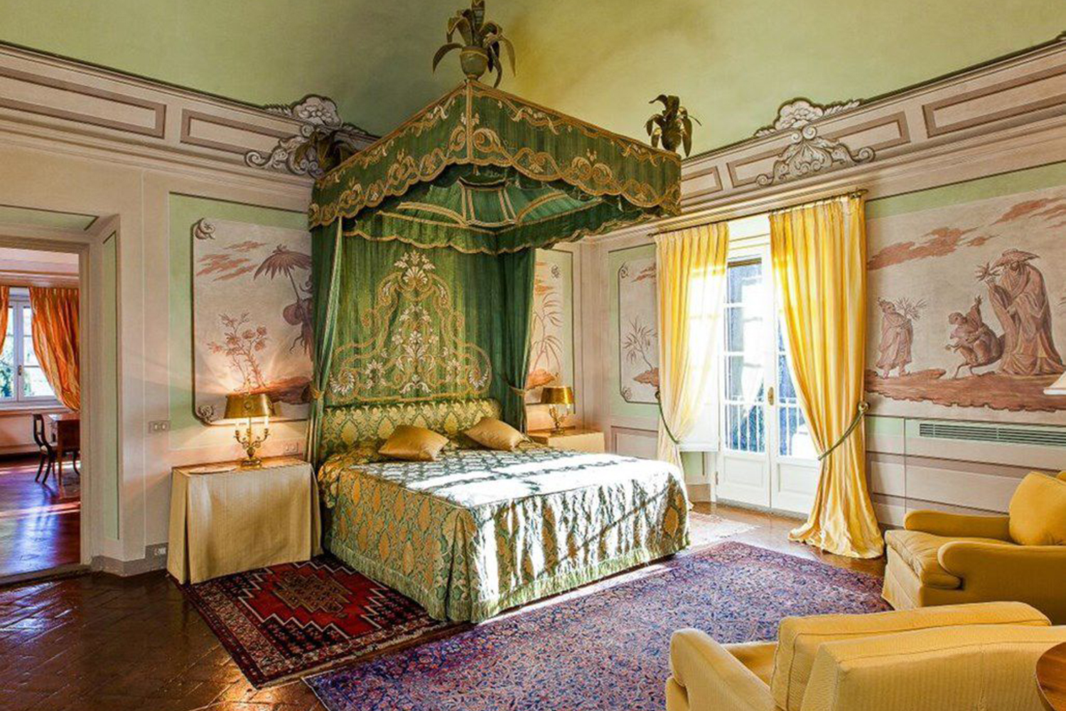 Одна из спален в Villa Le Rose