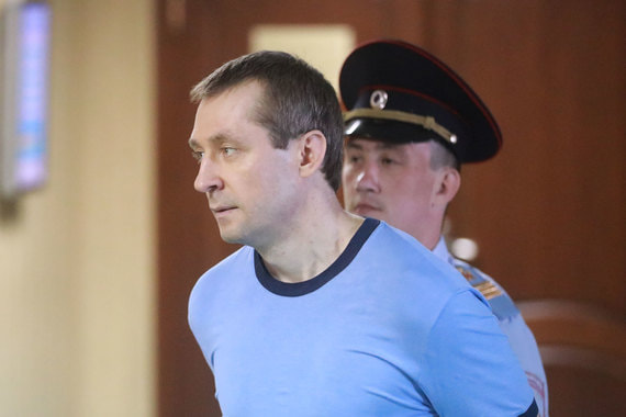 Суд приговорил полковника Захарченко к 13 годам колонии