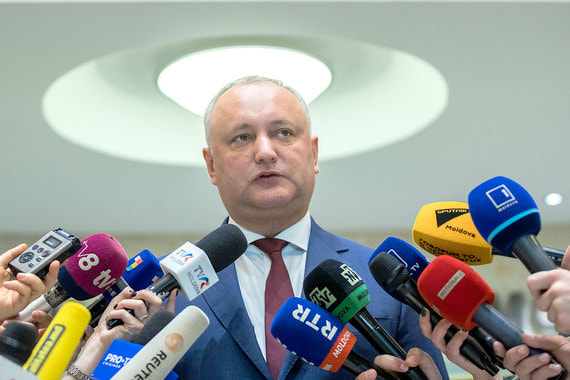 В Молдавии продолжается политический кризис, связанный с формированием новой правящей коалиции из Партии социалистов (ПСРМ) президента Игоря Додона