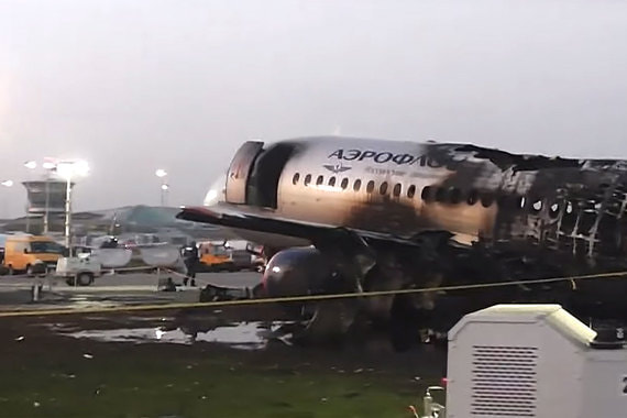 МАК рассказал об ошибках пилотов сгоревшего SSJ100