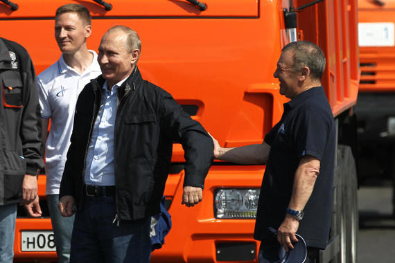Владимир Путин и Аркадий Ротенберг во время открытия Крымского моста