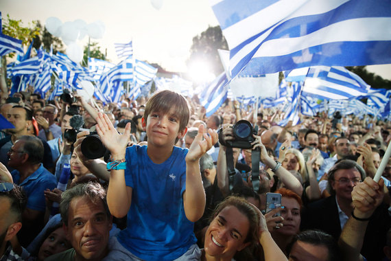 На выборах в Греции правая партия сменила леворадикальную коалицию