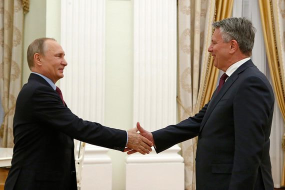 Президент России Владимира Путин и гендиректор Royal Dutch Shell Бен ван Берден
