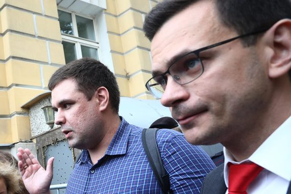 Суды начали арестовывать российских оппозиционеров