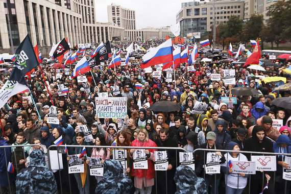 Митинг на проспекта Сахарова собрал рекордные 50 000 человек