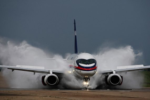 Первоначально SSJ разрабатывался в укороченной версии на 75 мест