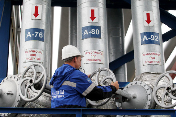 normal 1h6c «Газпром нефть» начнет продавать топливо на заправках в рассрочку