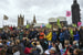 Экоактивисты движения Extinction Rebellion в понедельник вышли на улицы Лондона, чтобы начать двухнедельную акцию протеста и привлечь внимание властей к климатическим проблемам. Они заблокировали дороги около британского парламента. Лондонская полиция сообщила о задержании 135 человек