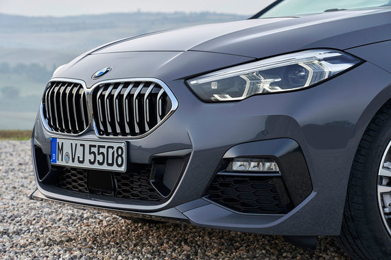 BMW отзовет в России 4000 автомобилей из-за проблем с подушкой безопасности