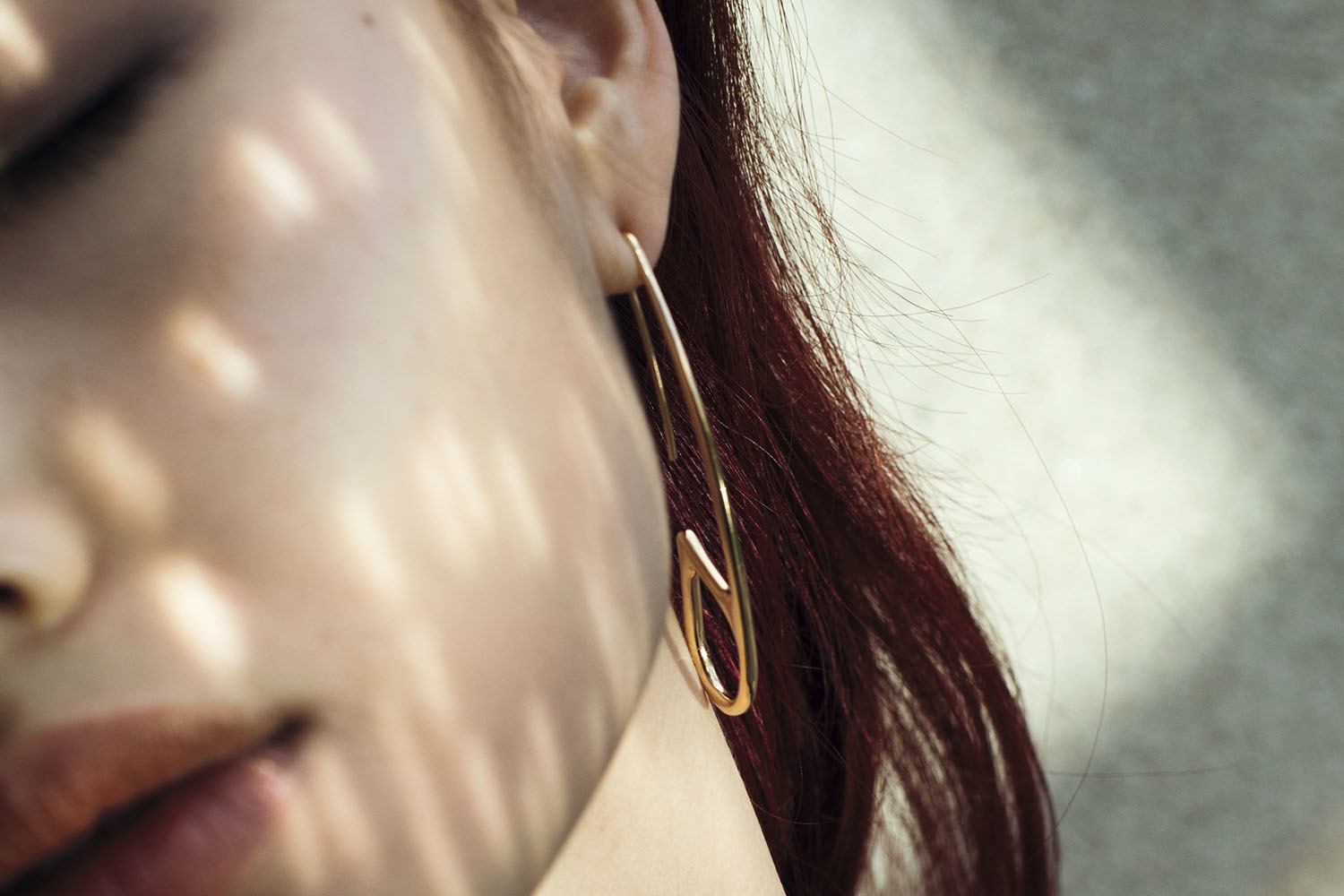 «Я захотел сделать простую булавку драгоценной, чувственной и женственной», – говорит Пьер Арди, креативный директор Hermes Bijoux