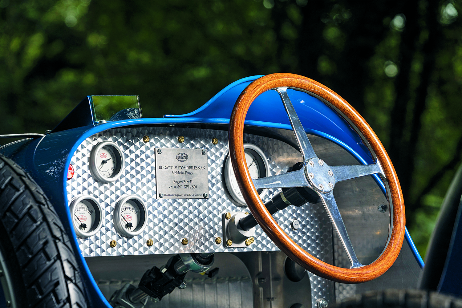 Руль с ободом из красного дерева и спицами из алюминия