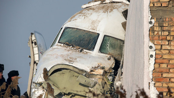 Крушение самолета в Казахстане. Фотографии