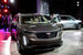 Премиальная марка General Motors представляет в Детройте полноразмерный кроссовер Cadillac XT6 с тремя рядами сидений, который заполнит в модельном ряду бренда нишу между среднеразмерным XT5 и рамным Escalade. Модель оснащена 3,6 л мотором V6 (310 л. с.) от XT5, с которым разделяет платформу. Продажи начнутся летом этого года