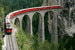 Прокатиться на поезде Rhaetische Bahn от Санкт-Морица до Тирано и обратно (с 2008 г. этот участок узкоколейной железной дороги внесен в список Всемирного наследия ЮНЕСКО