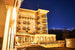 Современное здание Steigenberger Grandhotel Belvédère