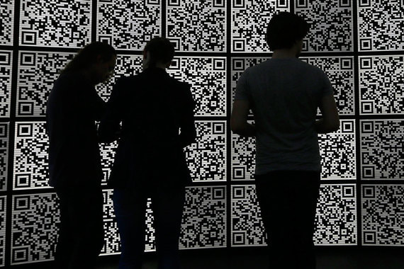 Обычно оплата по QR-кодам приживается на недоразвитых рынках