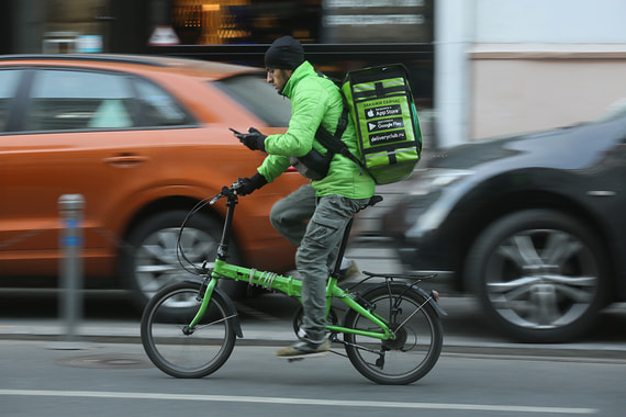 Теперь Delivery Club обслуживает более 100 ресторанов KFC в Москве