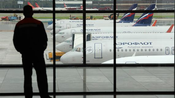 Авиаперевозки по России к концу марта могут упасть вдвое
