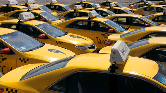 Агрегаторы такси договариваются о льготах для партнерских таксопарков