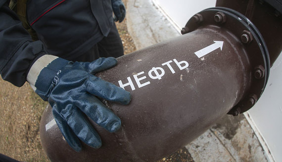 Китай вышел на рекордные закупки российской нефти Urals