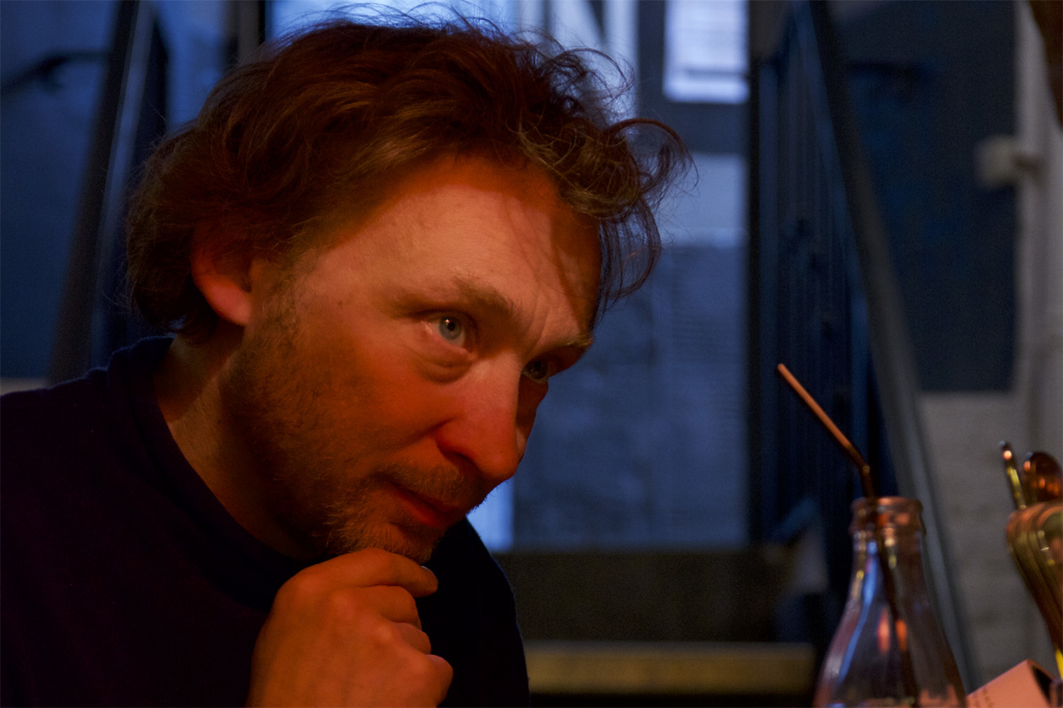 Создатель фейсбук-сообщества «Шар и крест» Максим Боксер