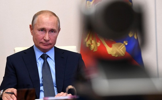 Путин объяснил течение эпидемии в России «с наименьшими потерями»