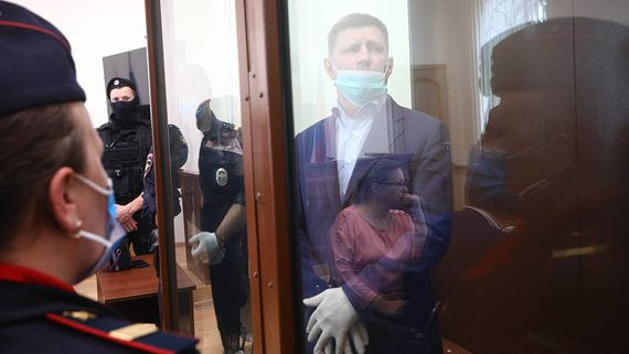 Сергей Фургал в Басманном суде Москвы. Фотографии