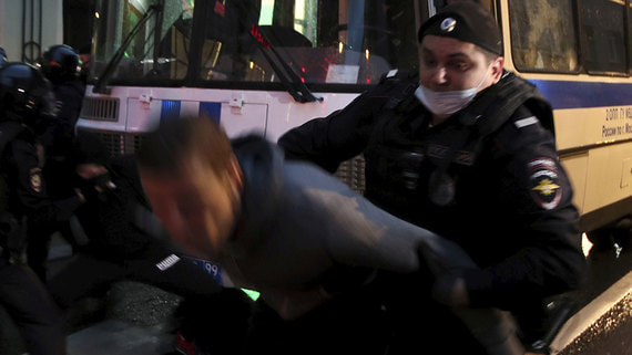В Москве начались задержания участников акции против поправок к Конституции