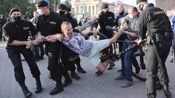 В Белоруссии возбудили уголовное дело из-за беспорядков во время протестов