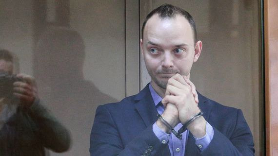 Иван Сафронов остается под арестом несмотря на отсутствие явных доказательств