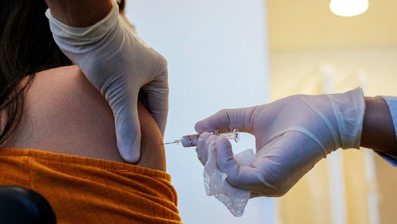 «Вектор» назвал срок начала массового производства вакцины от коронавируса