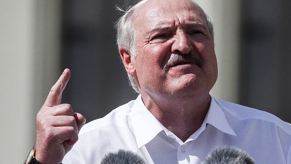 «Я живой и буду жить»: Лукашенко выступил на митинге в Минске