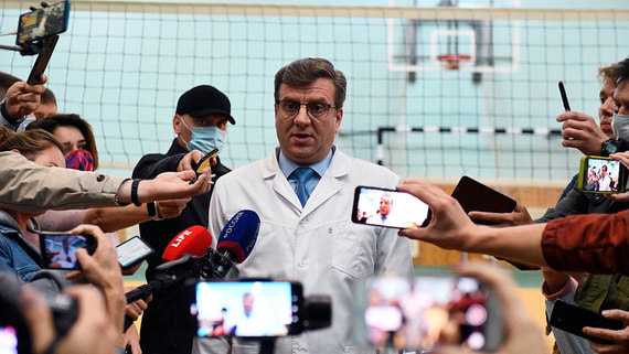 Навальный продолжит лечиться в Омске до стабилизации состояния