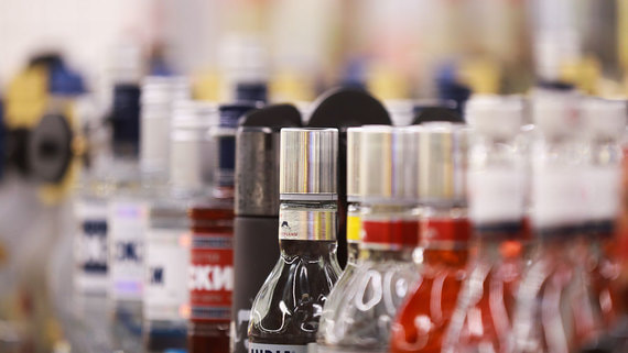 Минпромторг предложил снизить госпошлину за лицензию на продажу алкоголя в пять раз