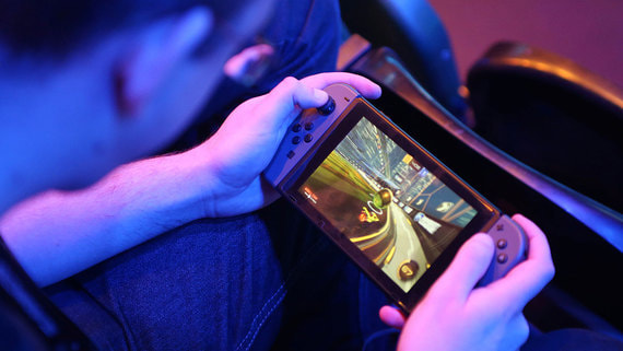 Продажи консолей Nintendo на высоте: в период с марта 2017 г. (когда Switch была выпущена в продажу) по конец июня 2020 г. Nintendo продала 61 млн консолей Switch