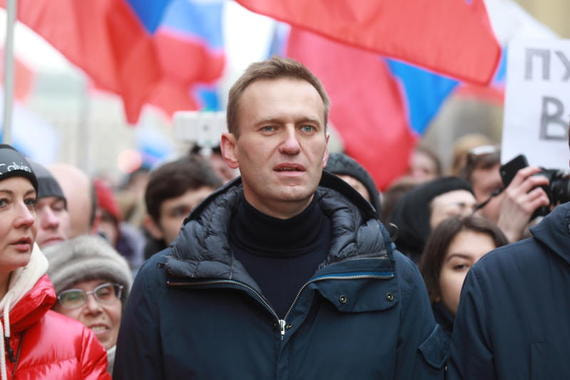 СМИ увидели связь между состоянием Навального и отравлением бизнесмена Гебрева