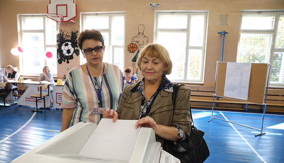 «Коммерсантъ» назвал формат обучения в школах регионов России во время выборов