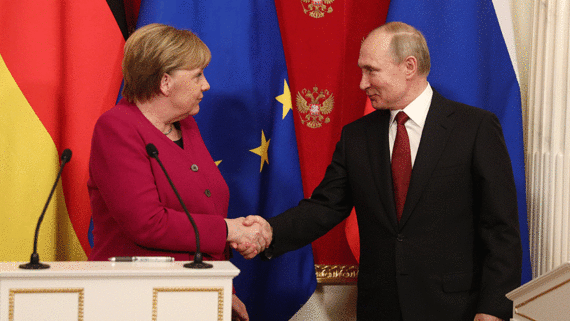 Кремль: контактов между Путиным и Меркель в ближайшее время не запланировано
