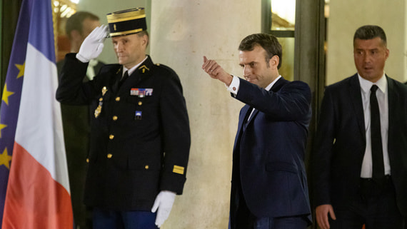 Власти Франции расследуют утечку разговора Макрона и Путина в СМИ
