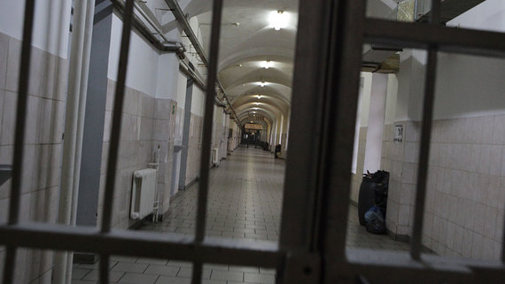 «Коммерсантъ»: ФСИН планирует ликвидировать «колл-центры» в тюрьмах