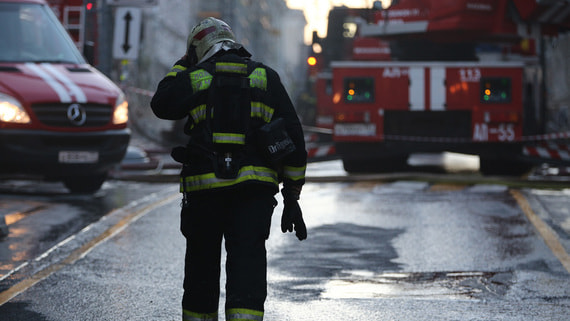 МЧС сообщило об эвакуации более 2300 человек из-за пожаров и взрывов под Рязанью