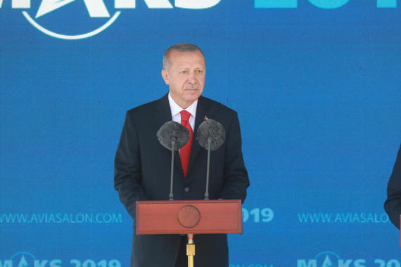 Эрдоган заявил о поставках в Армению вооружения из России, США и Франции