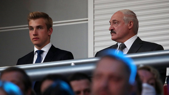ЕС ввел санкции против Лукашенко и его сына