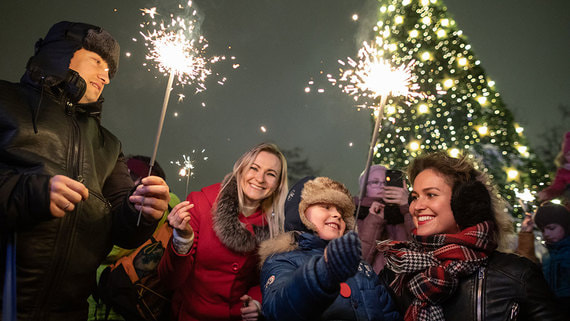 Мурашко призвал провести Новый год с семьей