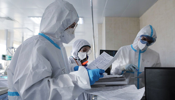 В России вторые сутки фиксируют рекордное число умерших от коронавируса