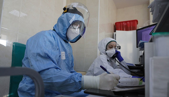 Правительство установило выплаты за борьбу с коронавирусом для студентов-медиков
