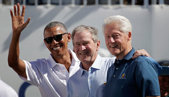 Обама, Буш и Клинтон готовы публично сделать прививки от коронавируса