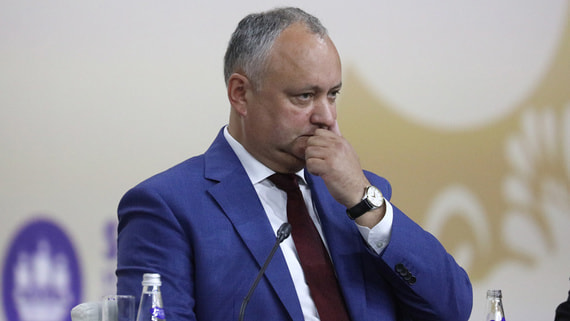 Додон утвердил урезание полномочий президента Молдавии в пользу парламента