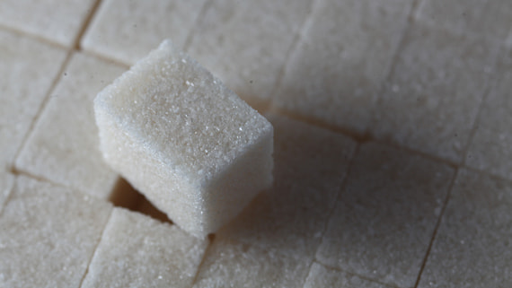 Производство сахара в России в ноябре упало почти на 30%