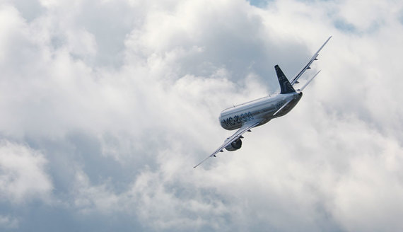Самолет МС-21 совершил первый полет с российским двигателем